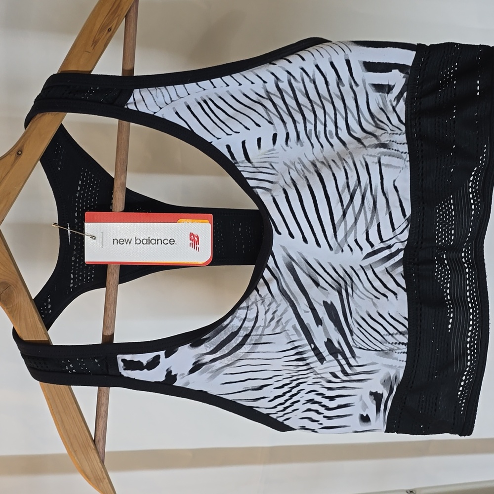 New Balance Black and White Women's Crop Sports Bra